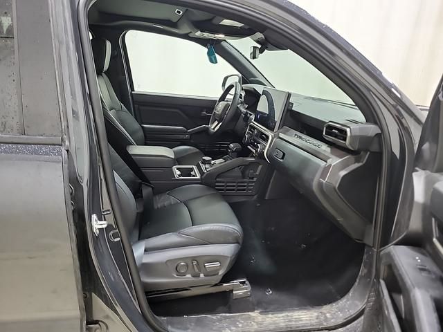 2025 Toyota Tacoma 4X4