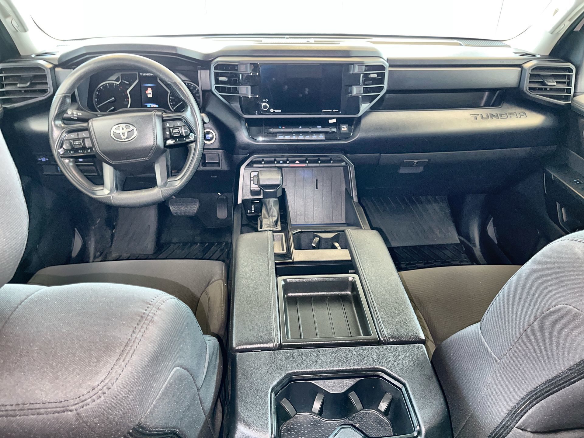 Toyota Tundra 4X4  2023 à Regina, Saskatchewan