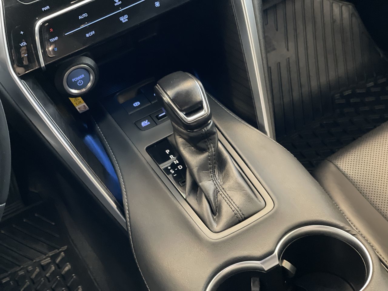 2021 Toyota VENZA HYBRID