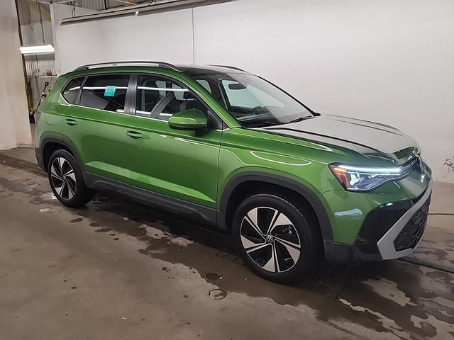 2025 Volkswagen Taos