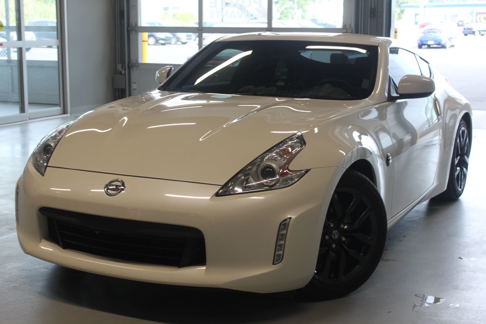 Used 2017 Nissan 370Z BASE in Valleyfield Used inventory Hyundai