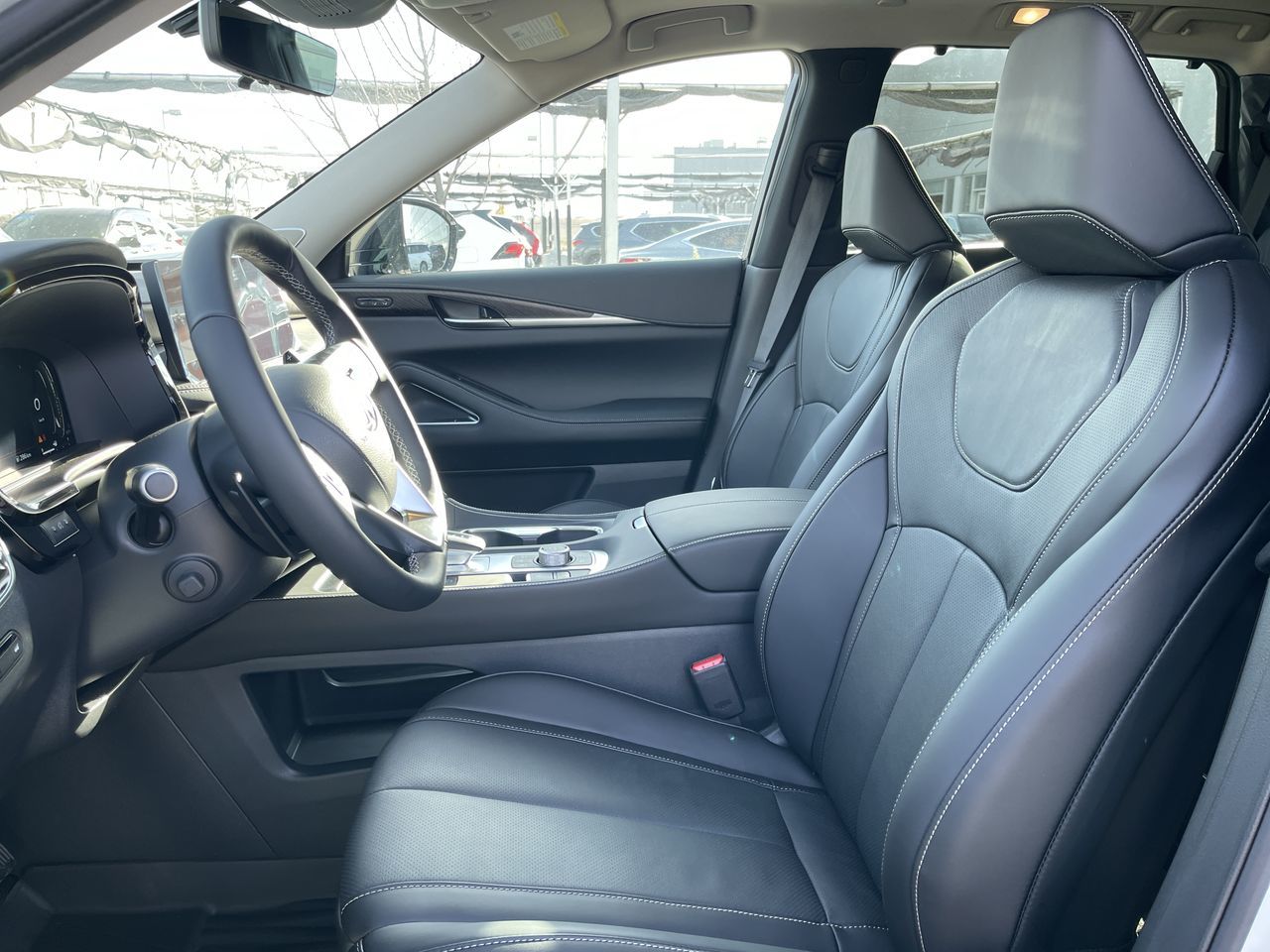 2025 Infiniti QX60 in North Vancouver, British Columbia