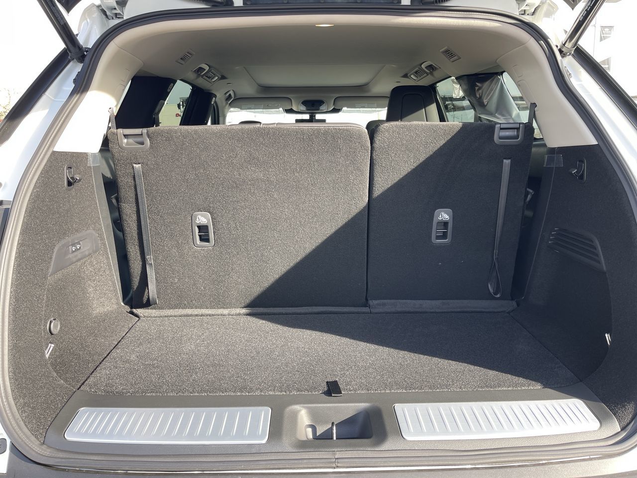 2025 Infiniti QX60 in North Vancouver, British Columbia