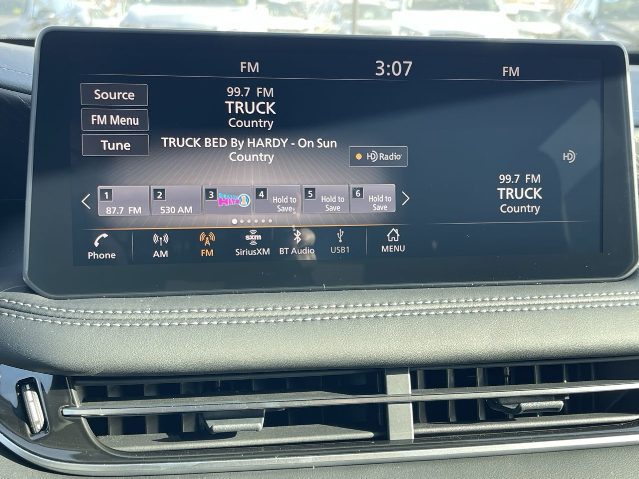 2025 Infiniti QX60 in North Vancouver, British Columbia