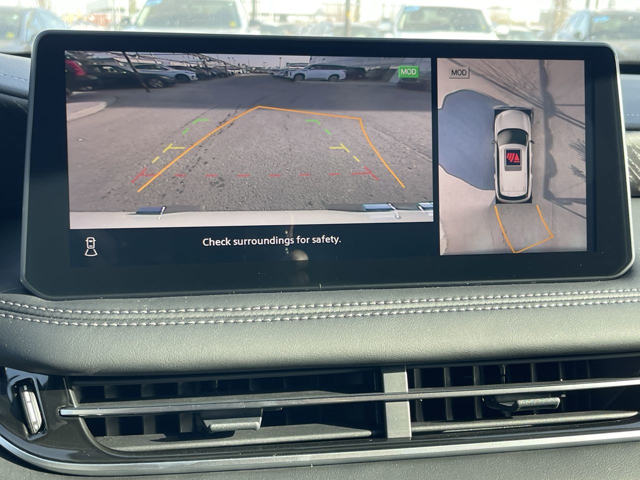 2025 Infiniti QX60 in North Vancouver, British Columbia