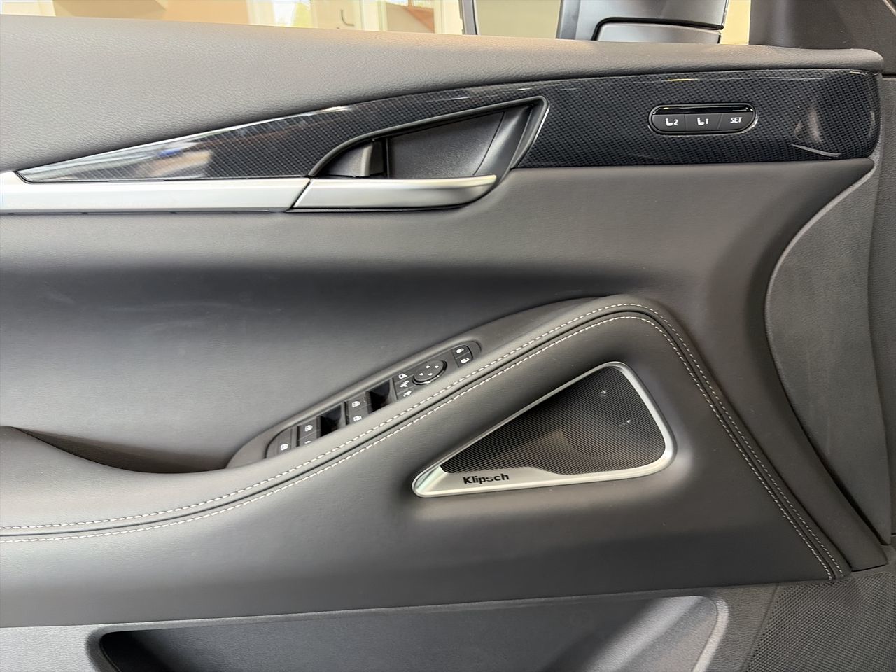 2027 Infiniti QX65