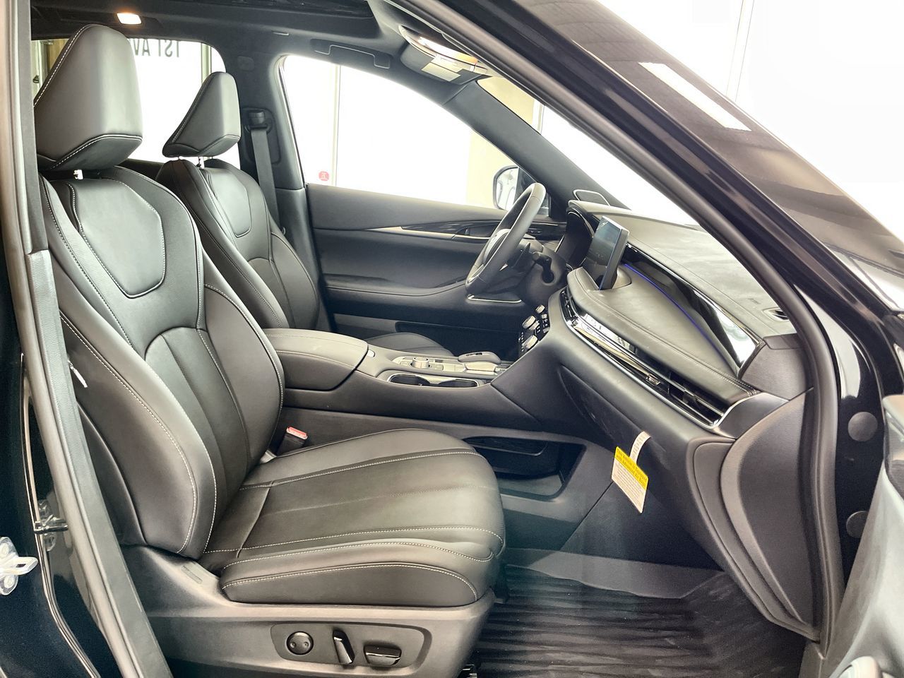 2027 Infiniti QX65