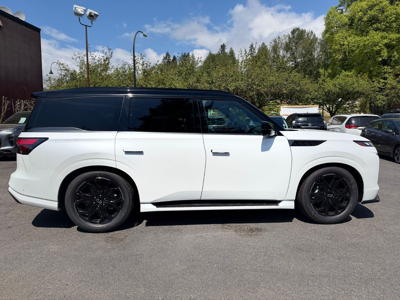 2026 Infiniti QX80 in North Vancouver, British Columbia