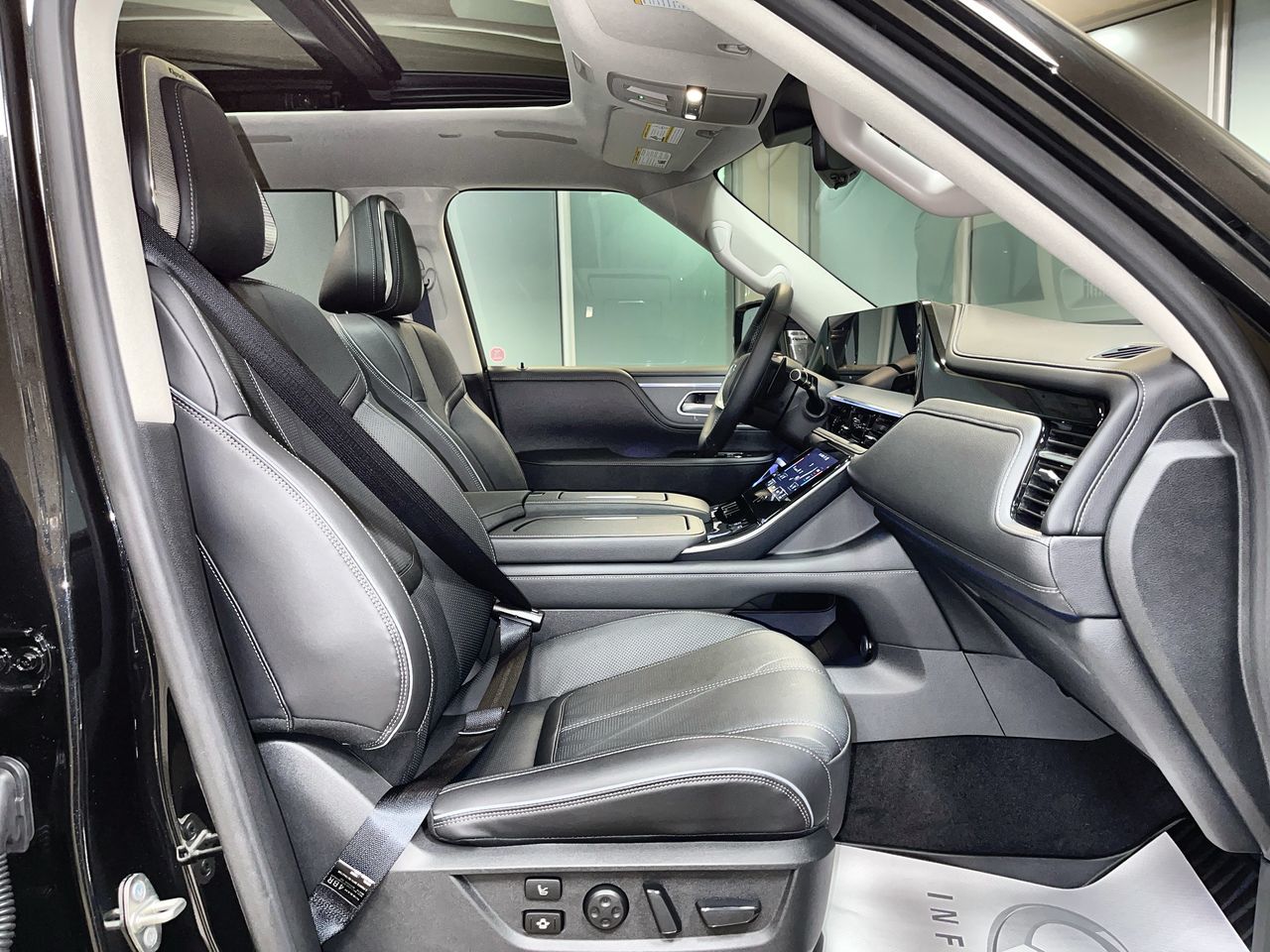 2025 Infiniti QX80 in Regina, Saskatchewan