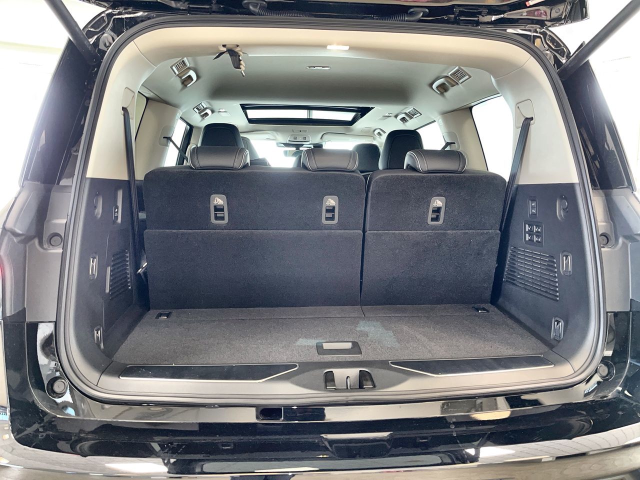 2025 Infiniti QX80