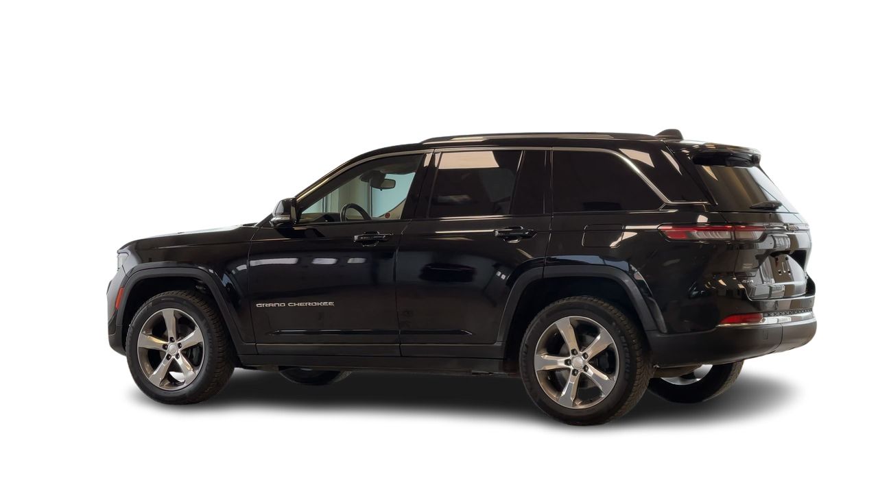 2022 Jeep Grand Cherokee 4X4 in Regina, Saskatchewan