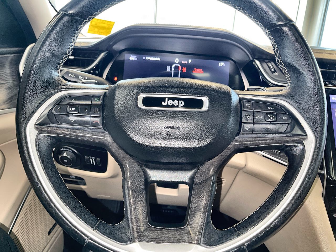 2022 Jeep Grand Cherokee 4X4 in Regina, Saskatchewan