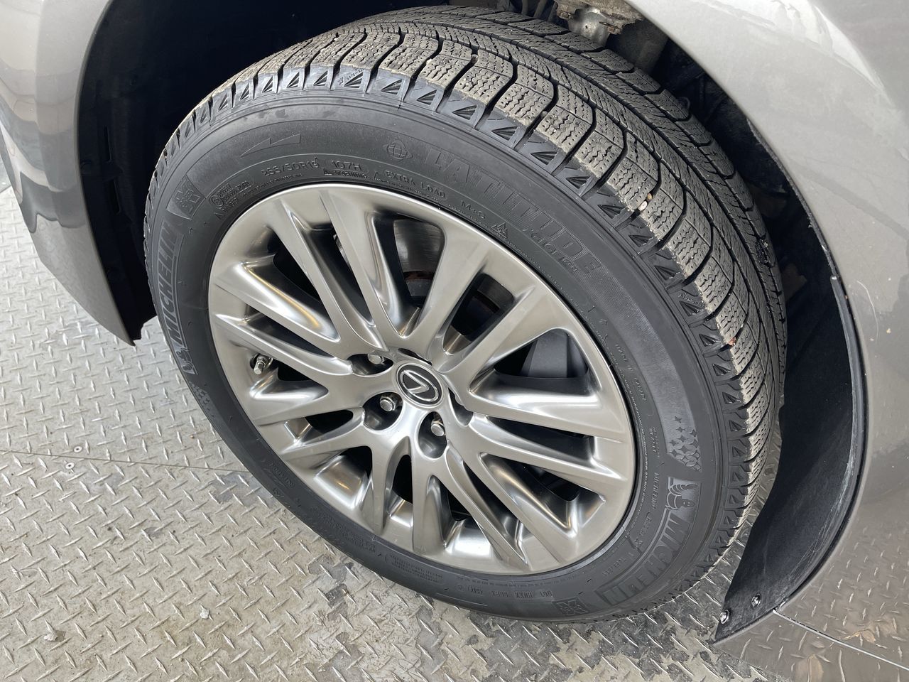 Lexus LS 500  2018 à Regina, Saskatchewan