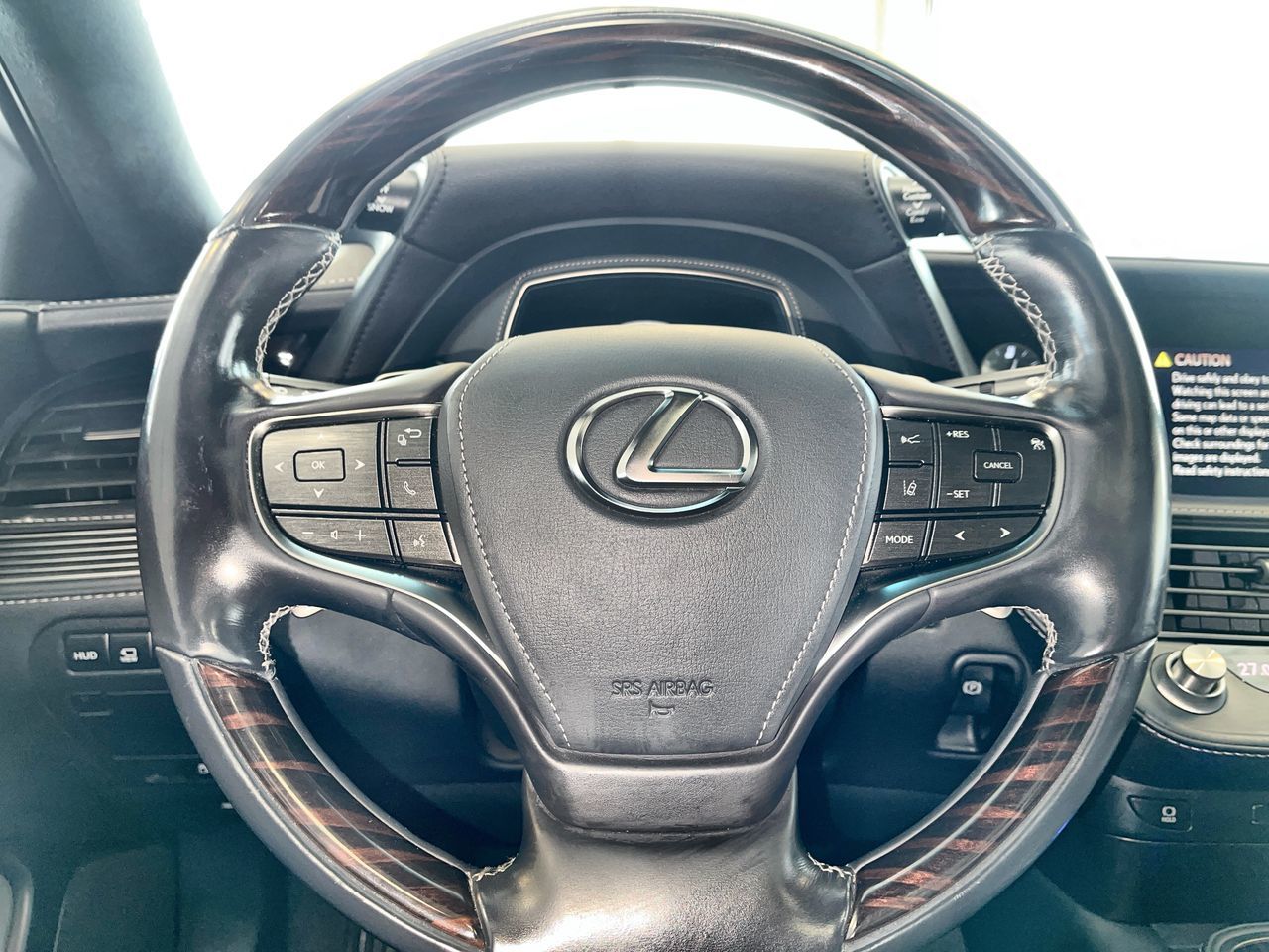 Lexus LS 500  2018 à Regina, Saskatchewan