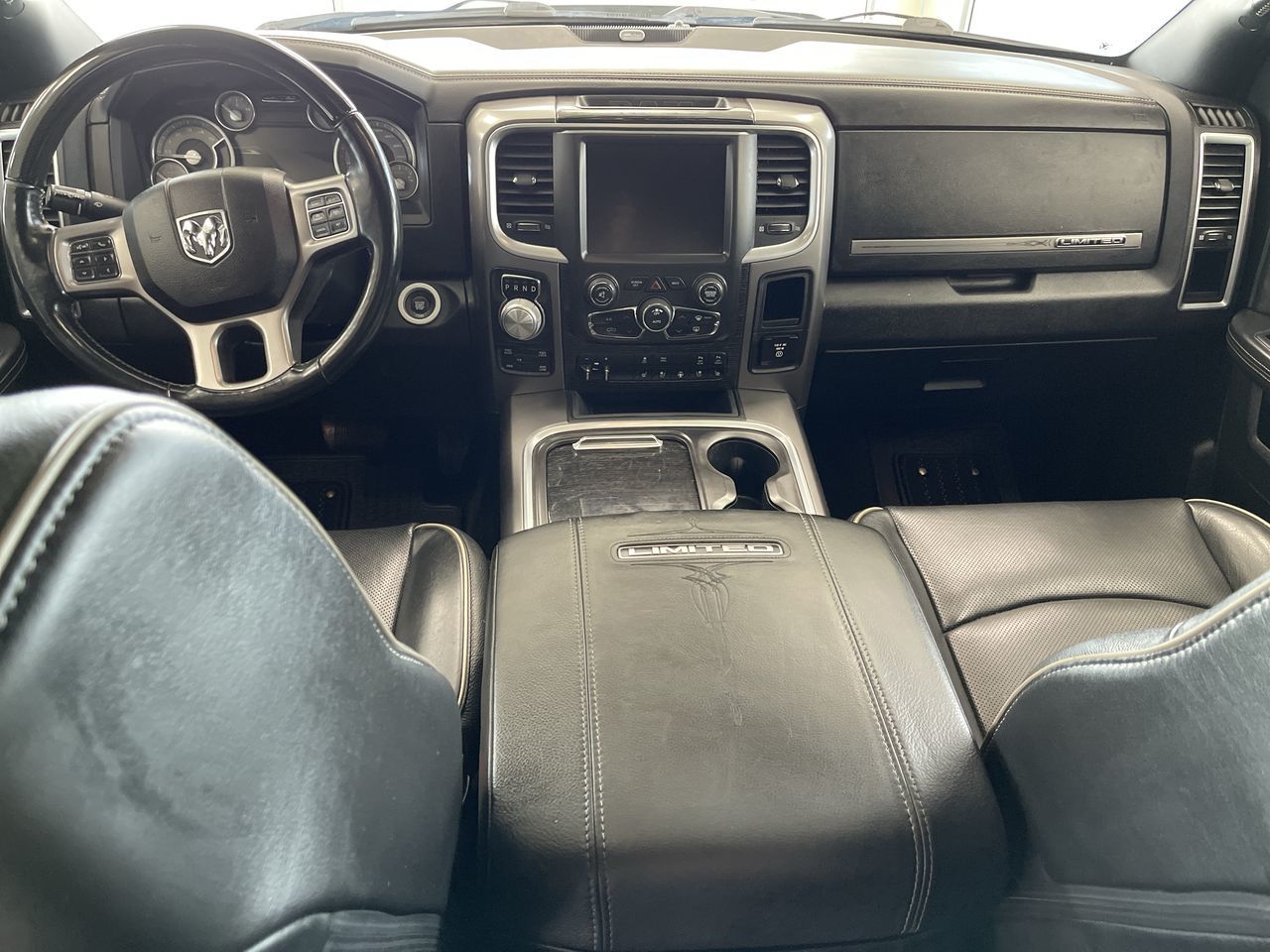 Ram RAM 1500 Crew Cab 4x4  2017 à Regina, Saskatchewan