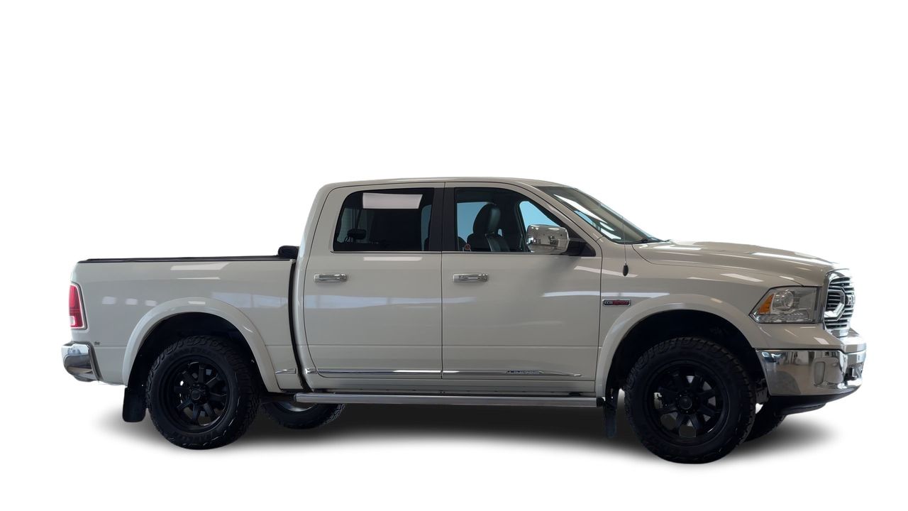 Ram RAM 1500 Crew Cab 4x4  2017 à Regina, Saskatchewan
