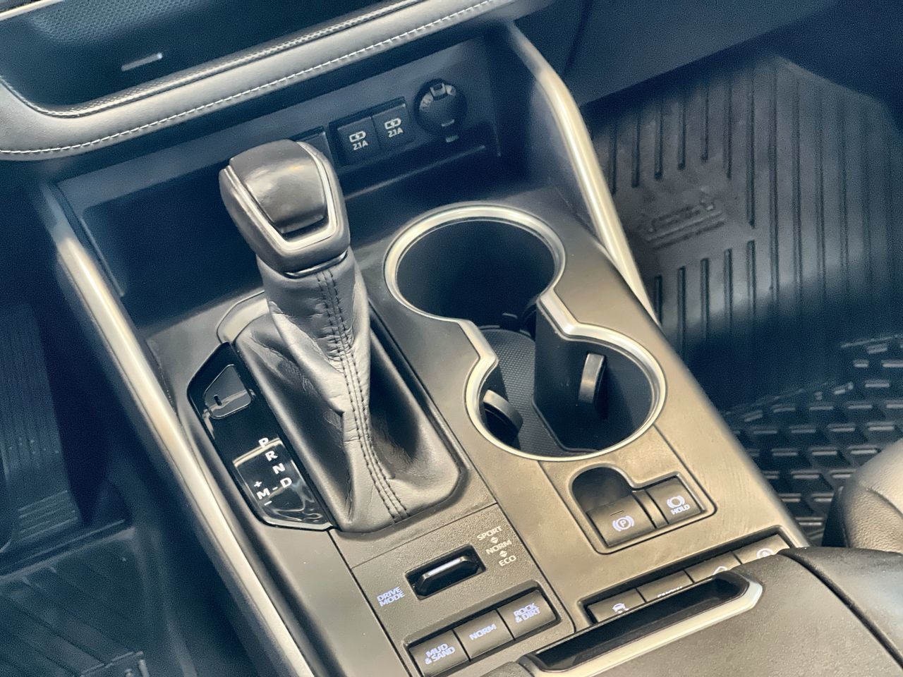 2020 Toyota Highlander in Regina, Saskatchewan