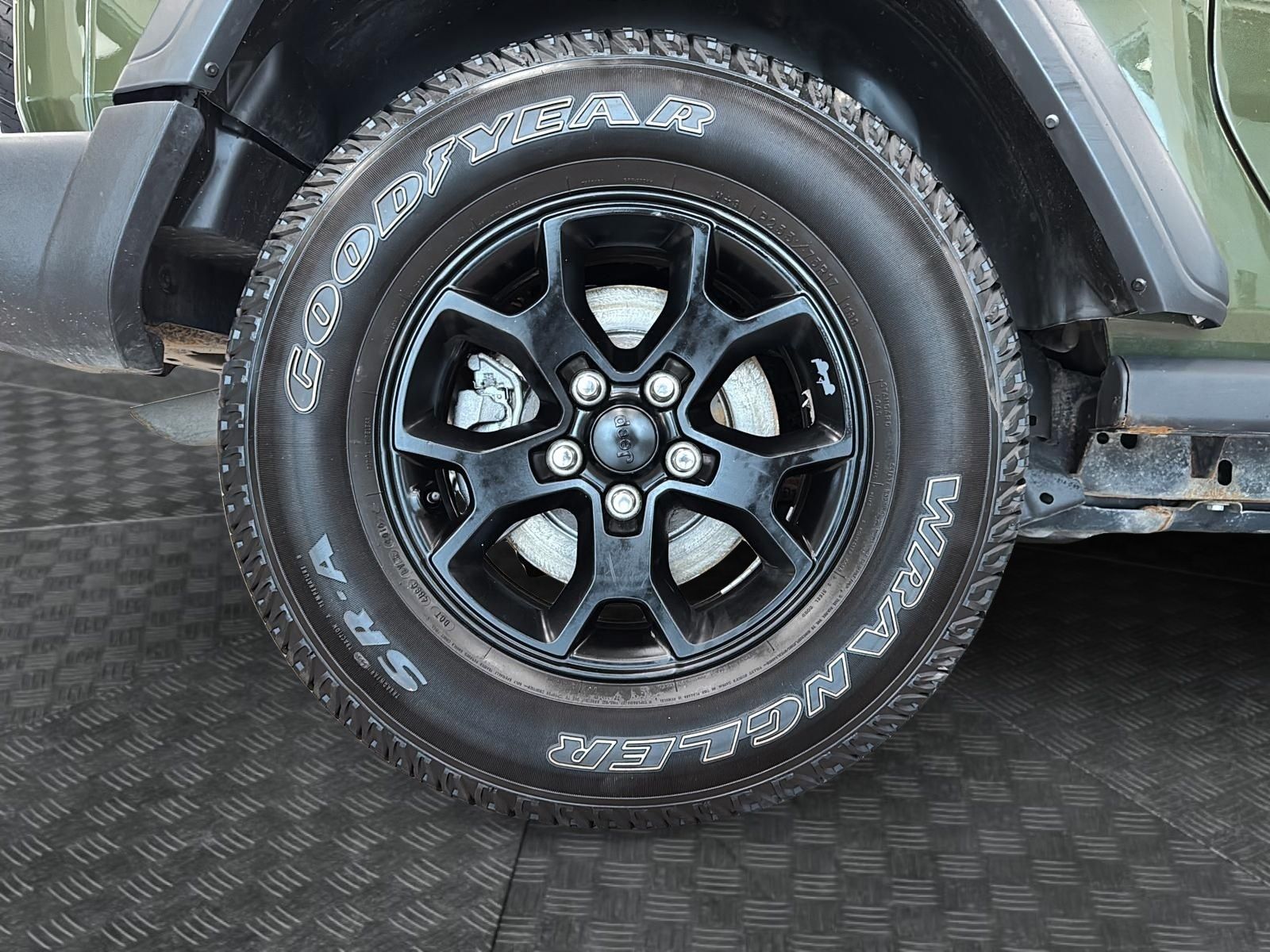 Jeep Wrangler 2021 — photo 8