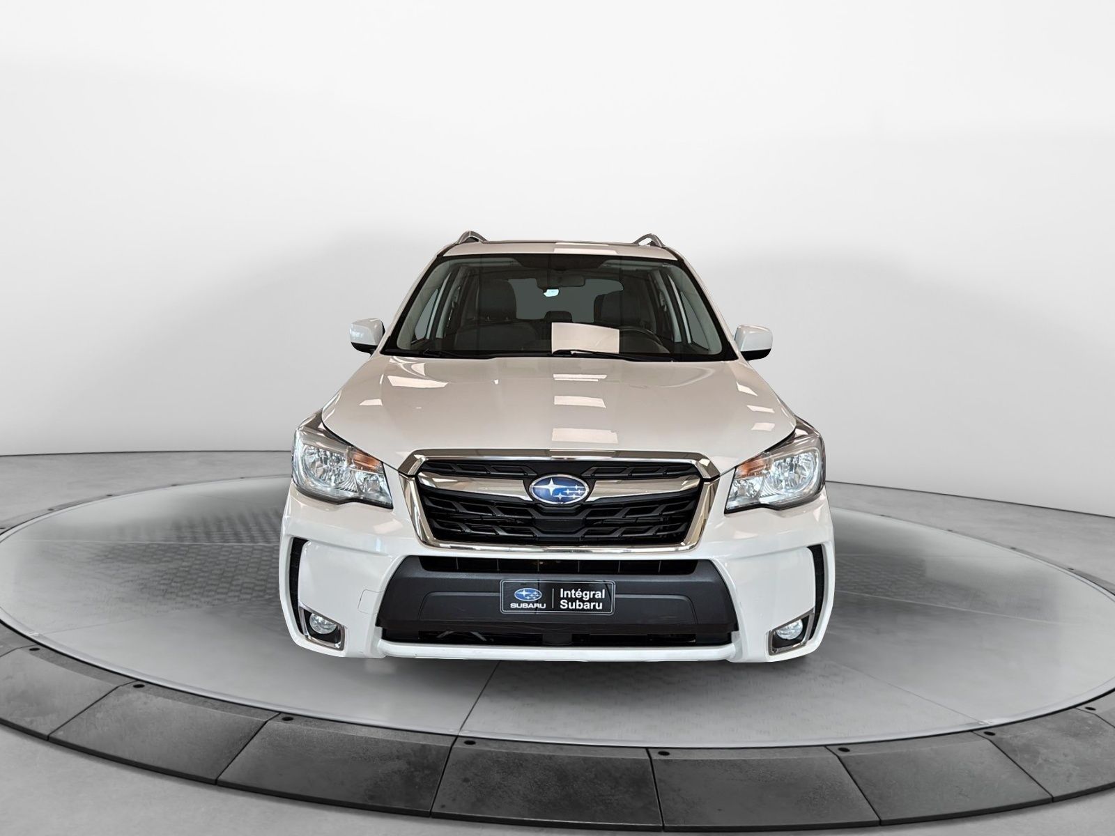 Subaru Forester 2017 — photo 3