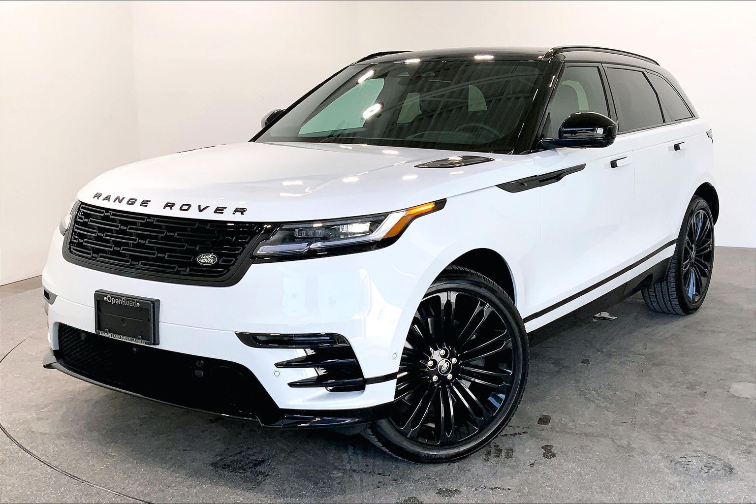 2026 Land Rover Range Rover Velar P340 Dynamic SE *Ltd Avail*