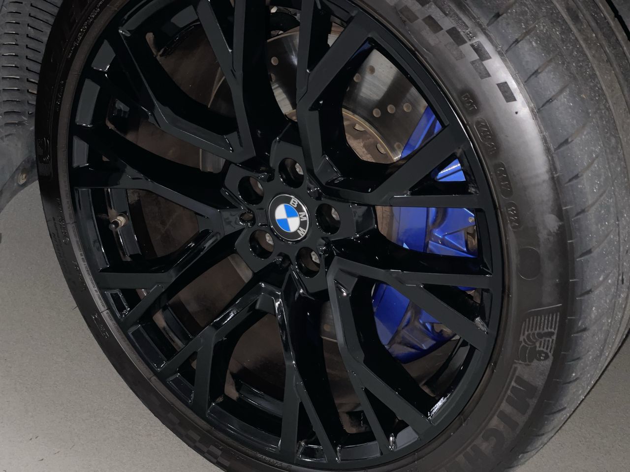 2021 BMW X6 M