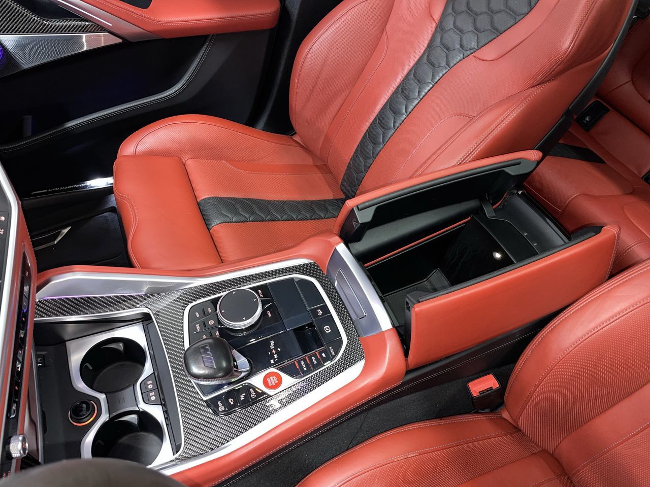 2021 BMW X6 M
