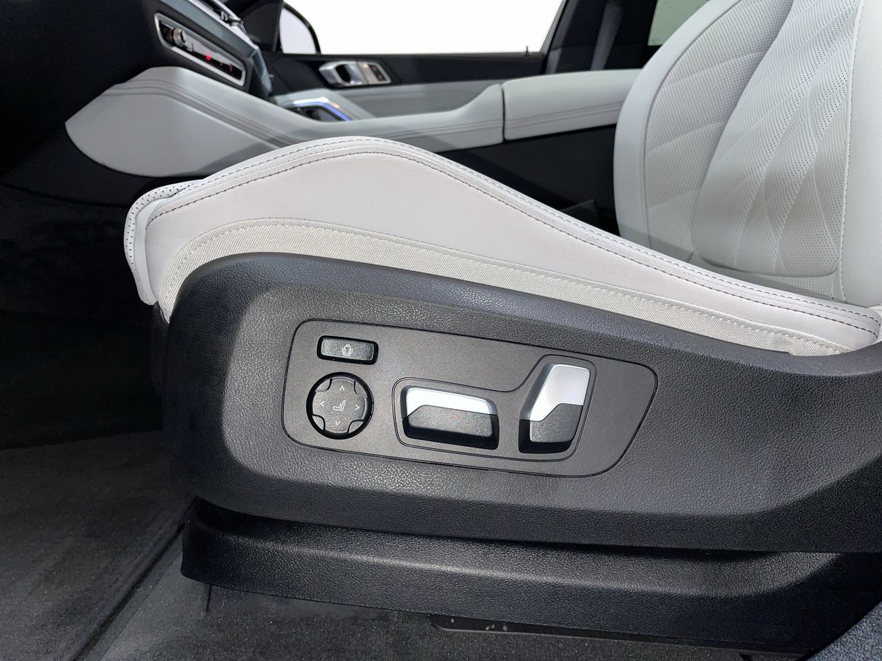 2026 BMW X6