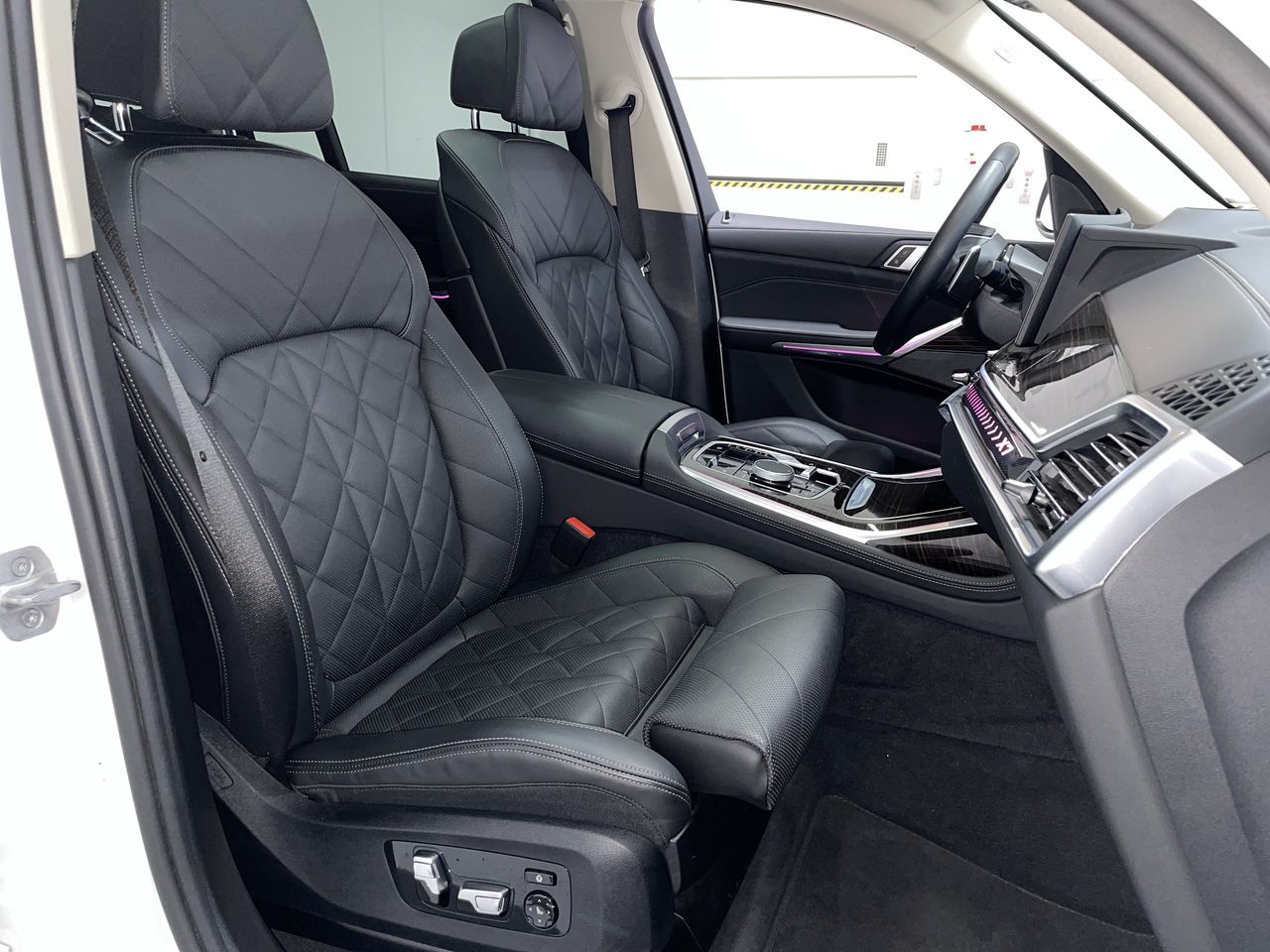 2024 BMW X7