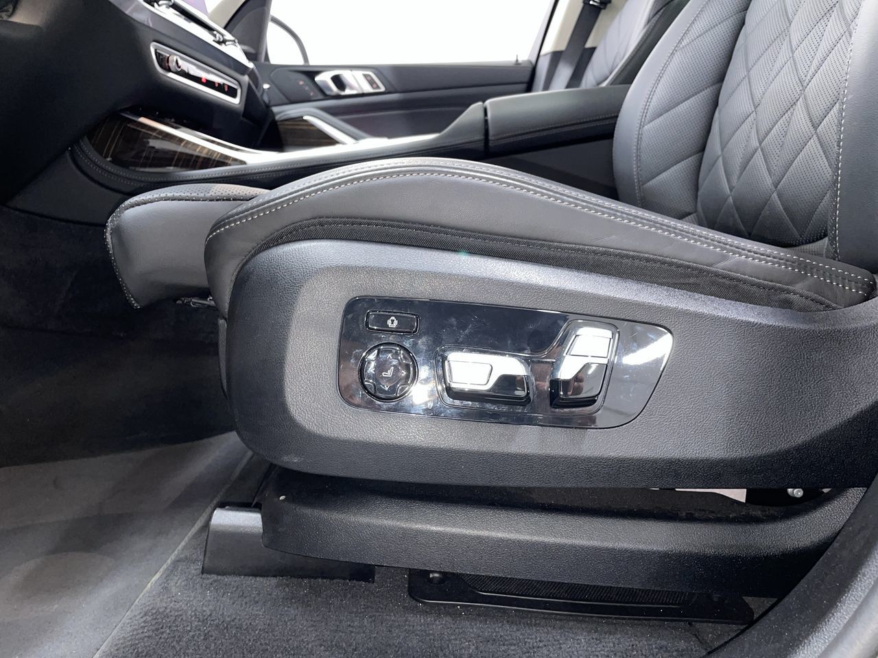 2024 BMW X7