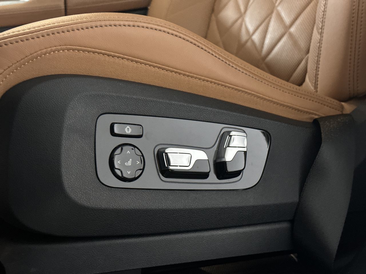 2024 BMW X7