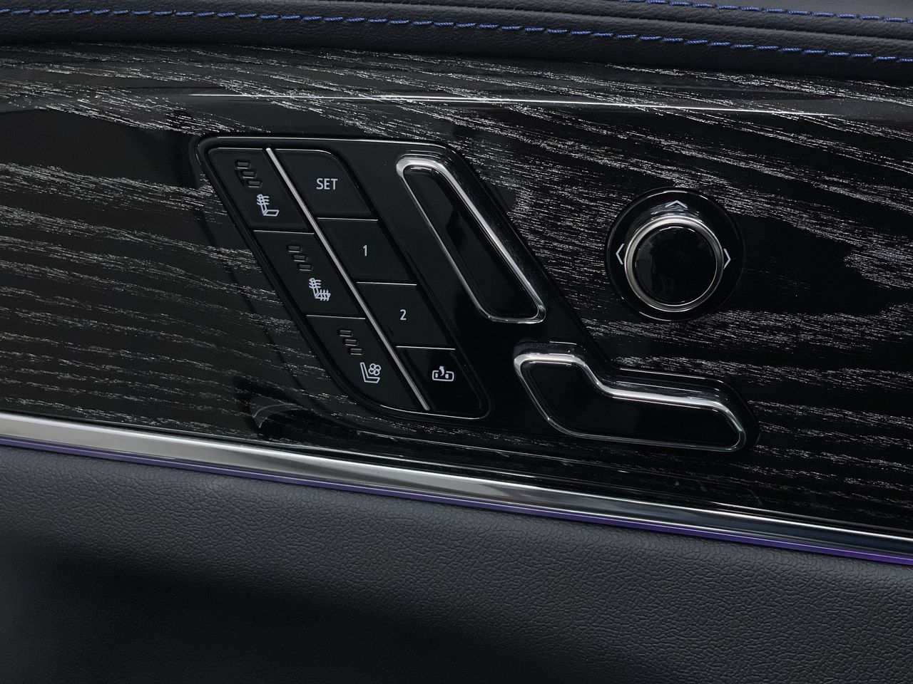 2025 Cadillac Escalade iQ