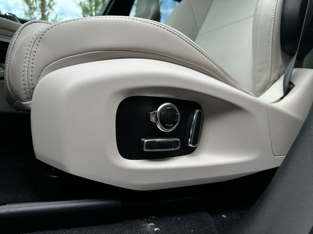 2026 Jaguar F-PACE MHEV in Vancouver, British Columbia