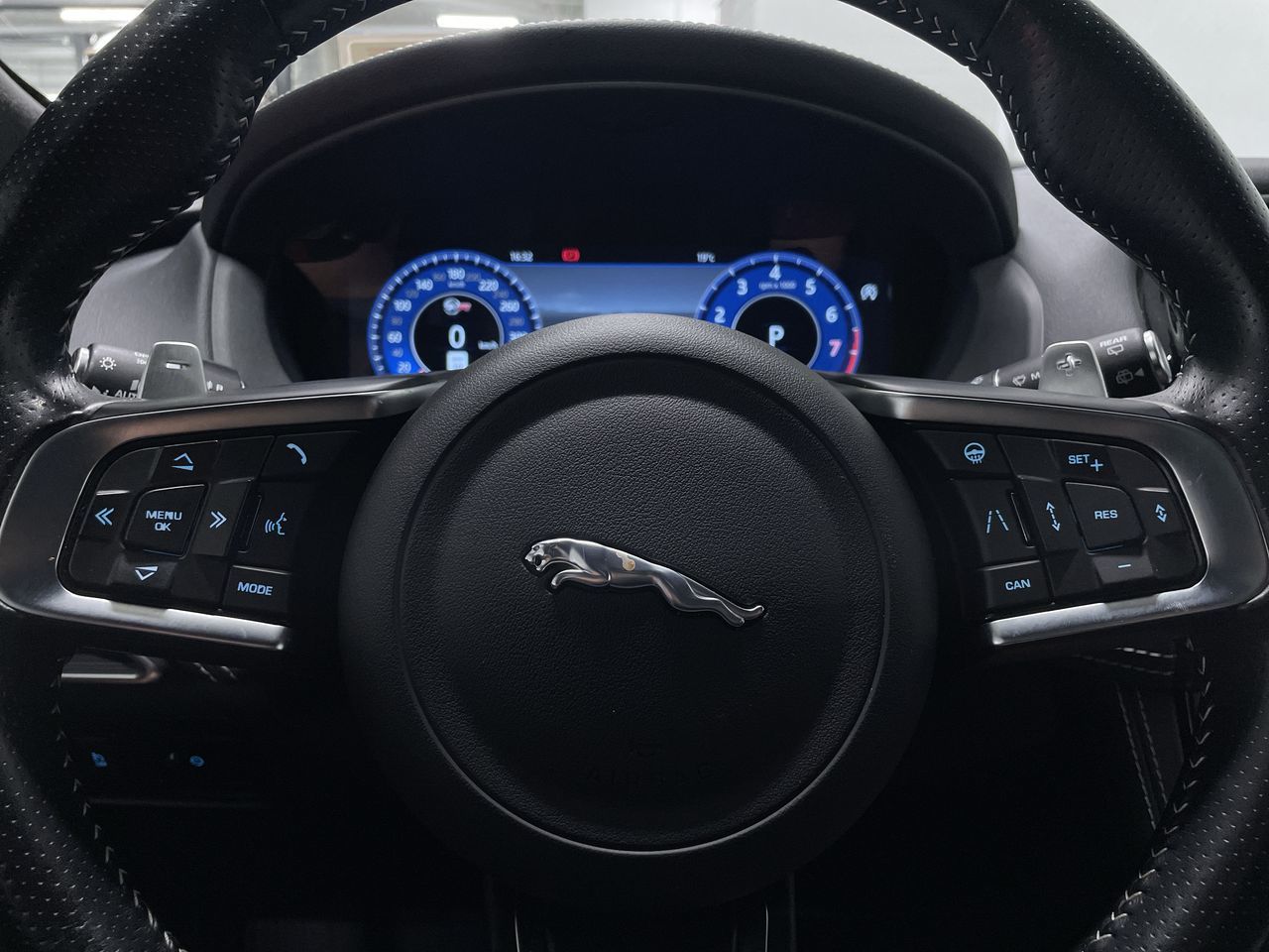Jaguar F-PACE  2020 à Vancouver, Colombie-Britannique