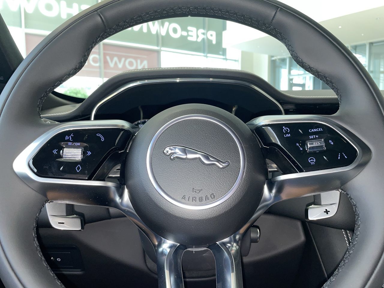 Jaguar F-PACE  2024 à Vancouver, Colombie-Britannique