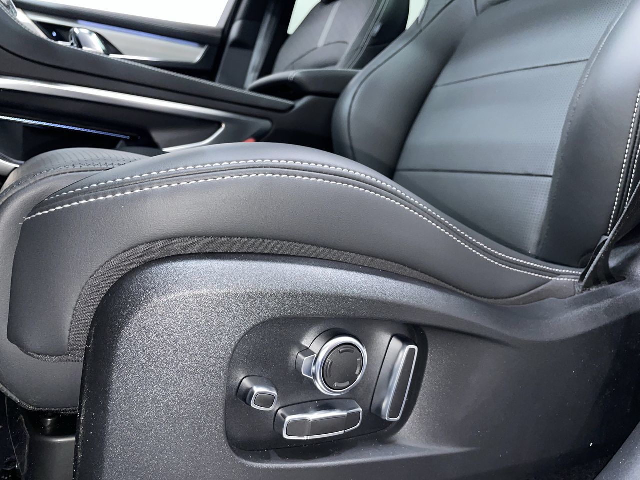 2024 Jaguar F-PACE in Vancouver, British Columbia