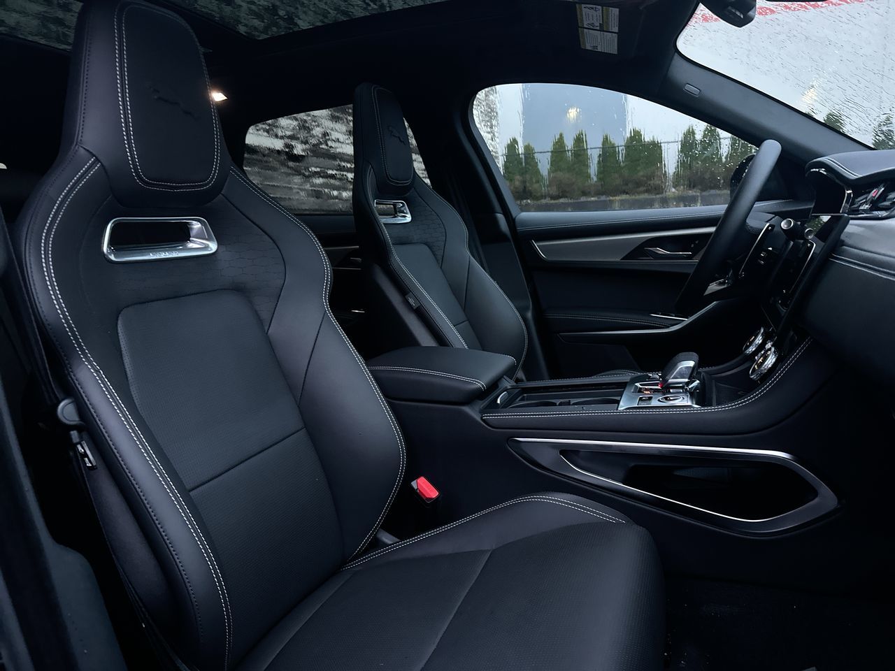 Jaguar F-PACE  2025 à Vancouver, Colombie-Britannique