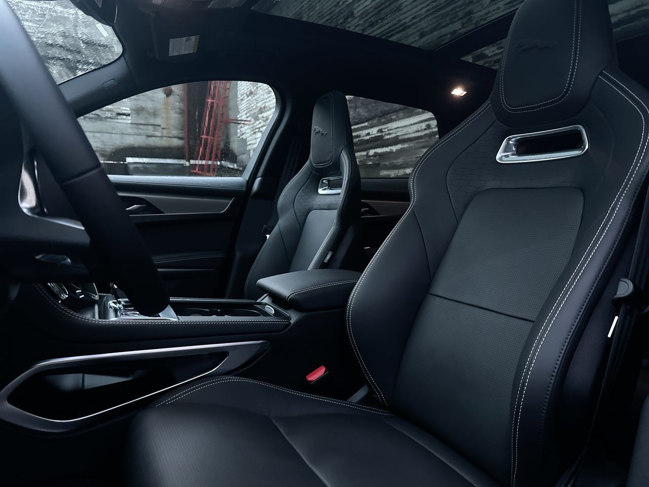 Jaguar F-PACE  2025 à Vancouver, Colombie-Britannique