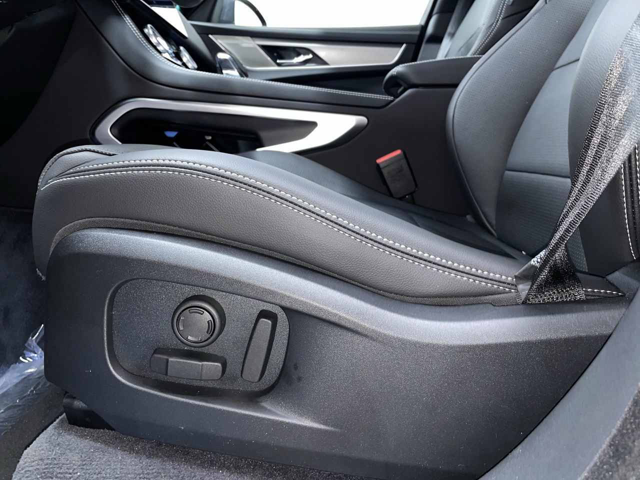 2026 Jaguar F-PACE in Vancouver, British Columbia