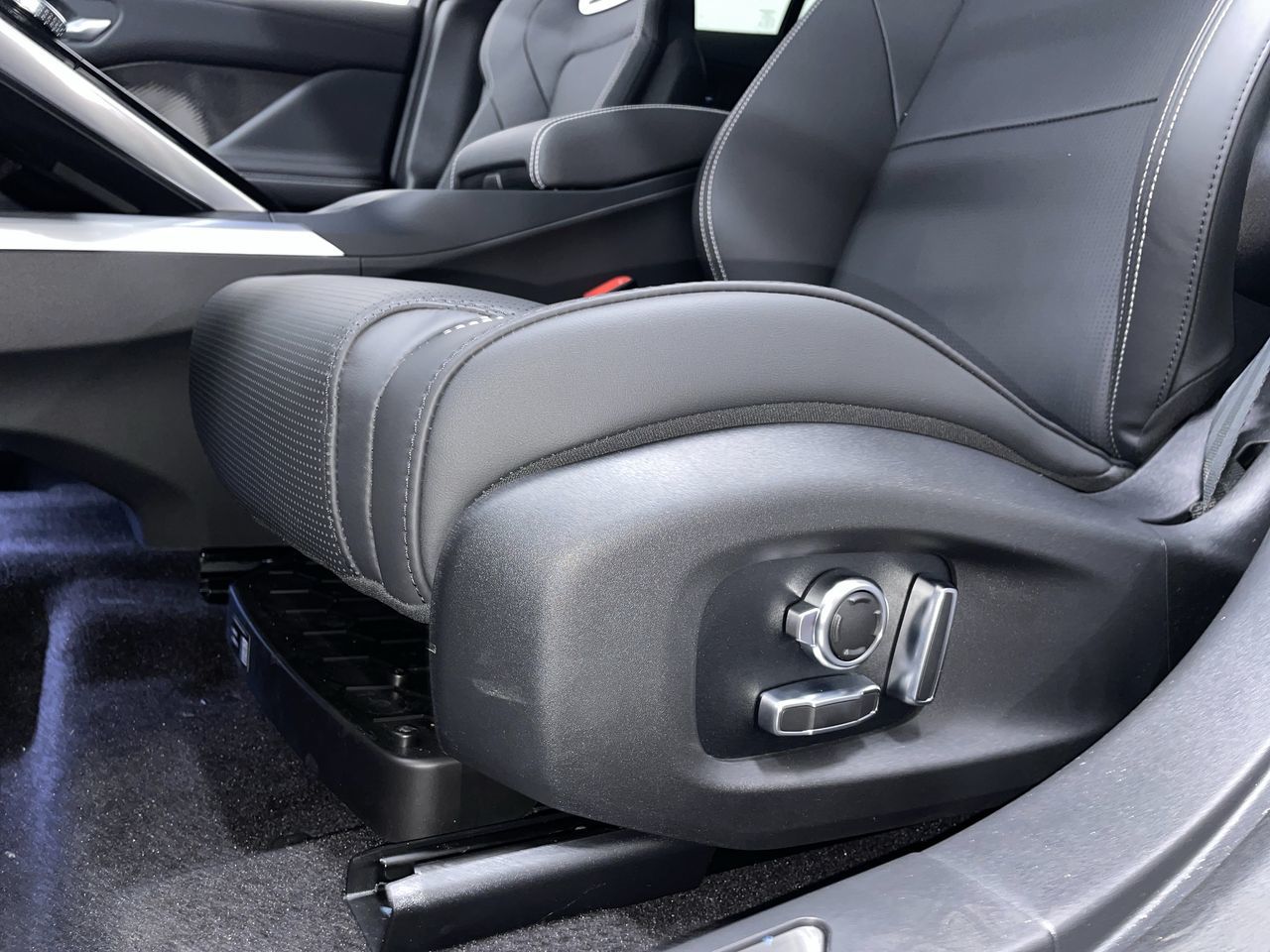 Jaguar I-PACE  2024 à Vancouver, Colombie-Britannique