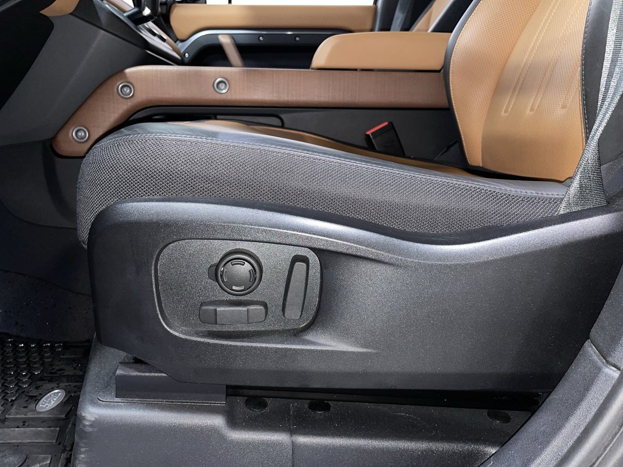 2023 Land Rover Defender 110