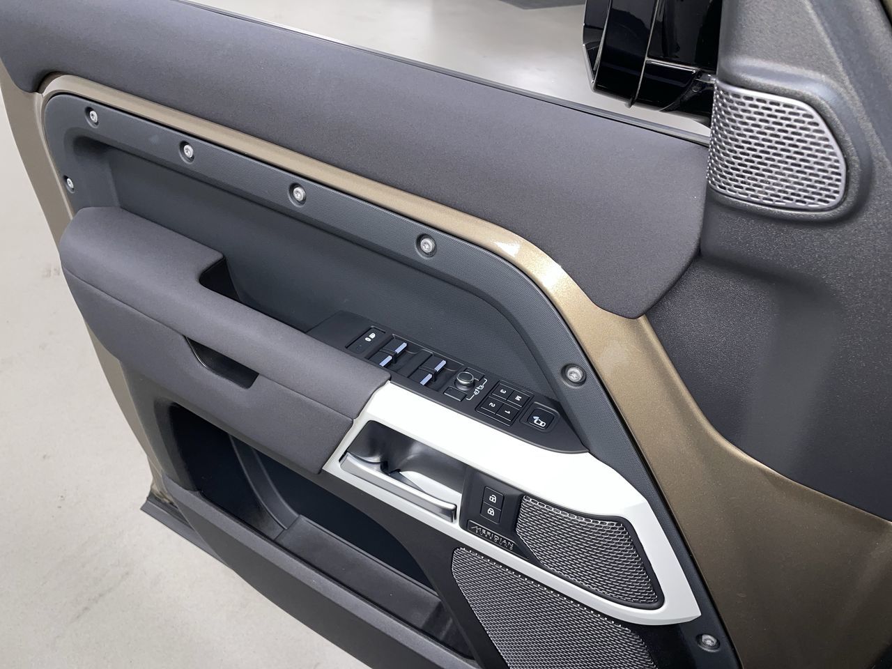 2023 Land Rover Defender 110