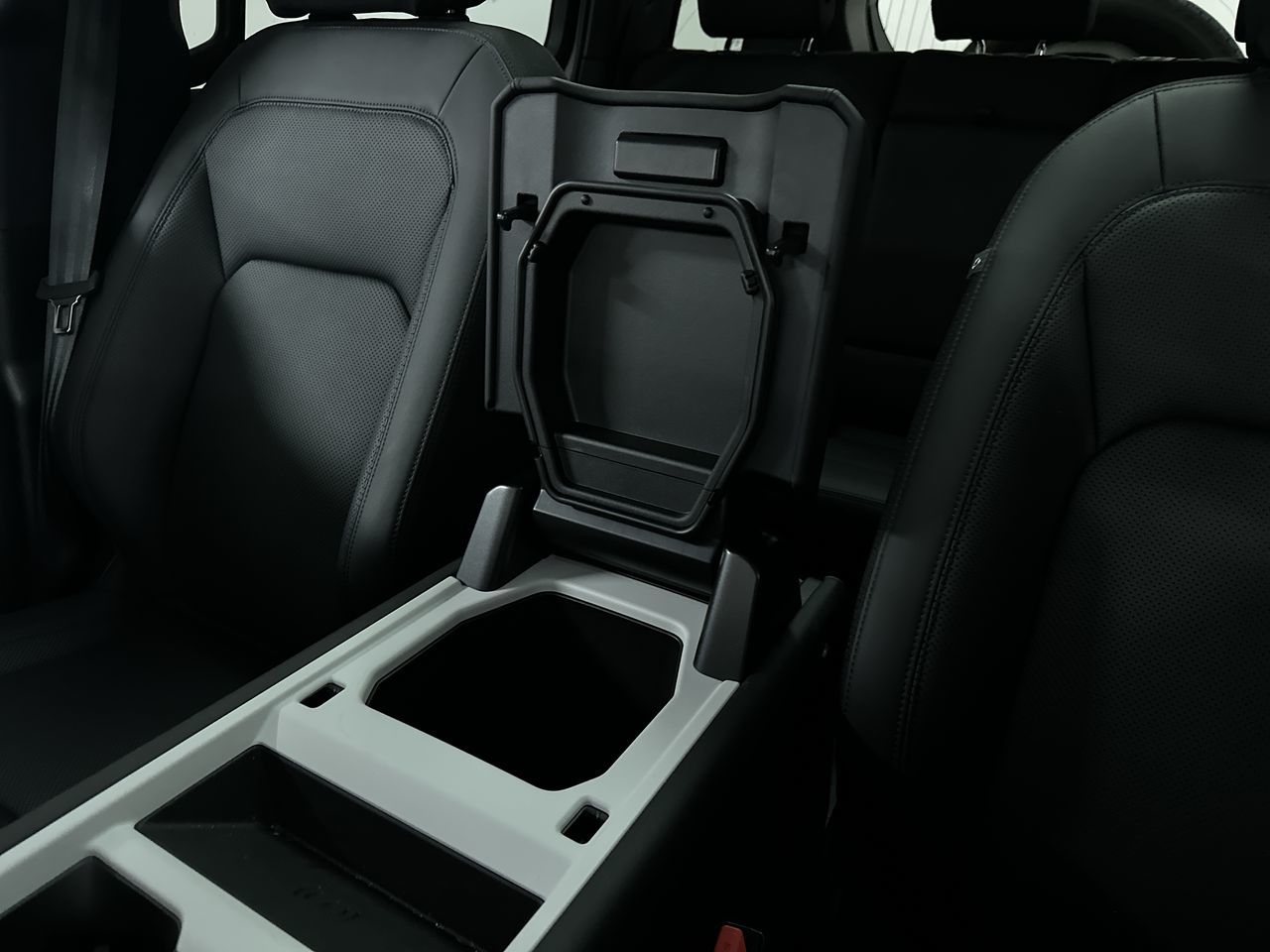 2025 Land Rover Defender 110