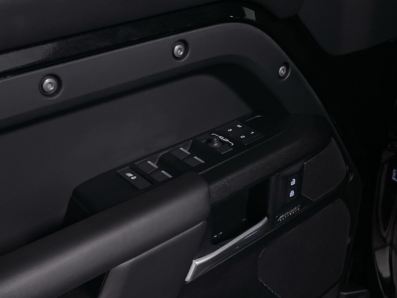 2025 Land Rover Defender