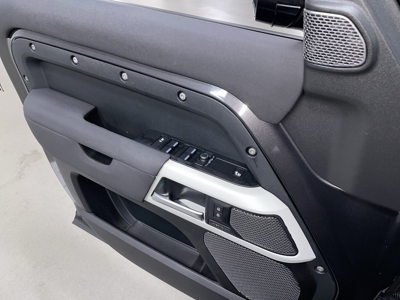 2022 Land Rover Defender
