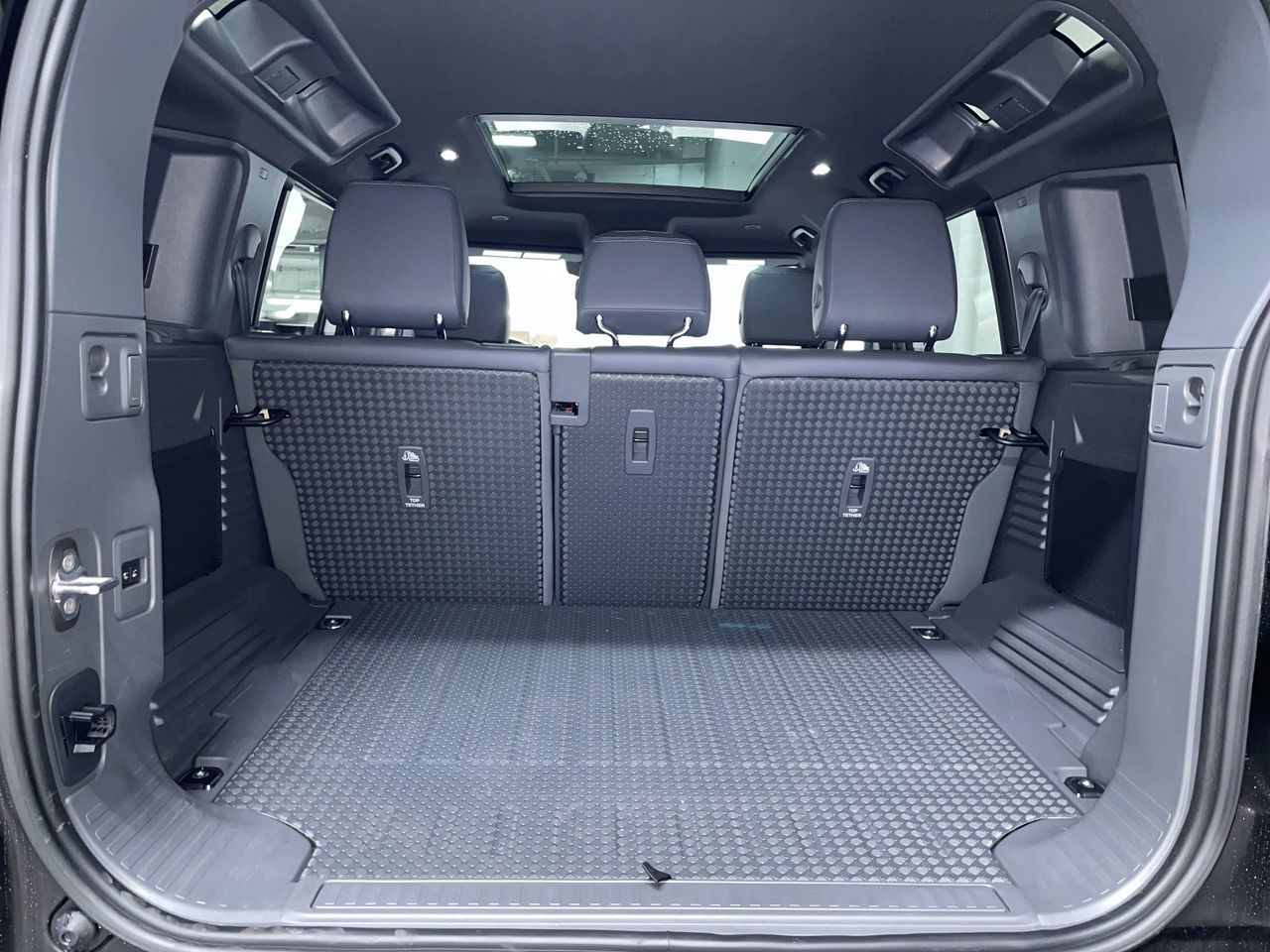 2023 Land Rover Defender in Vancouver, British Columbia