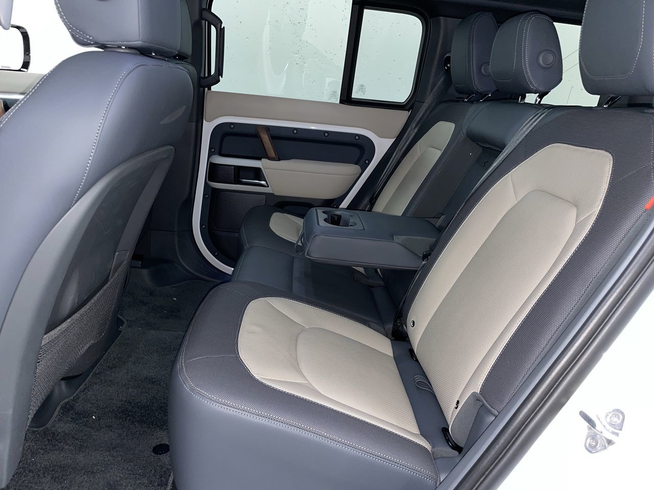 2023 Land Rover Defender in Vancouver, British Columbia