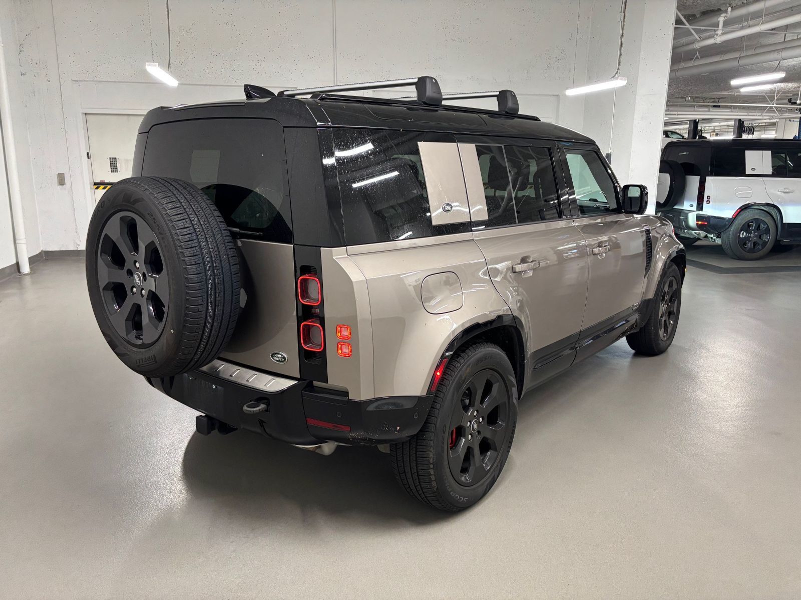 Land Rover Defender  2023 à Vancouver, Colombie-Britannique