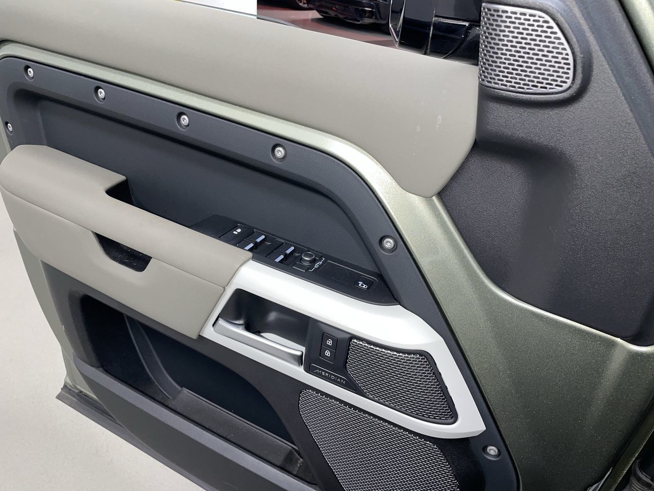 2023 Land Rover Defender