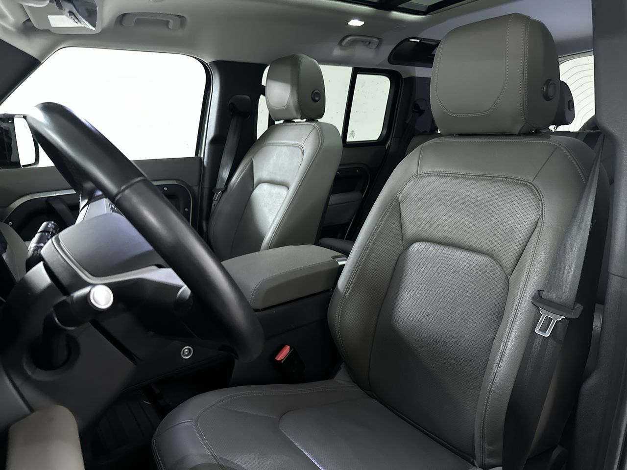 2023 Land Rover Defender