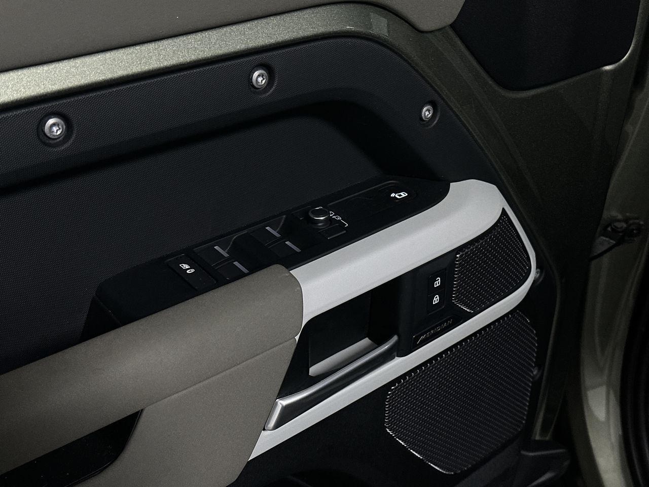 2023 Land Rover Defender